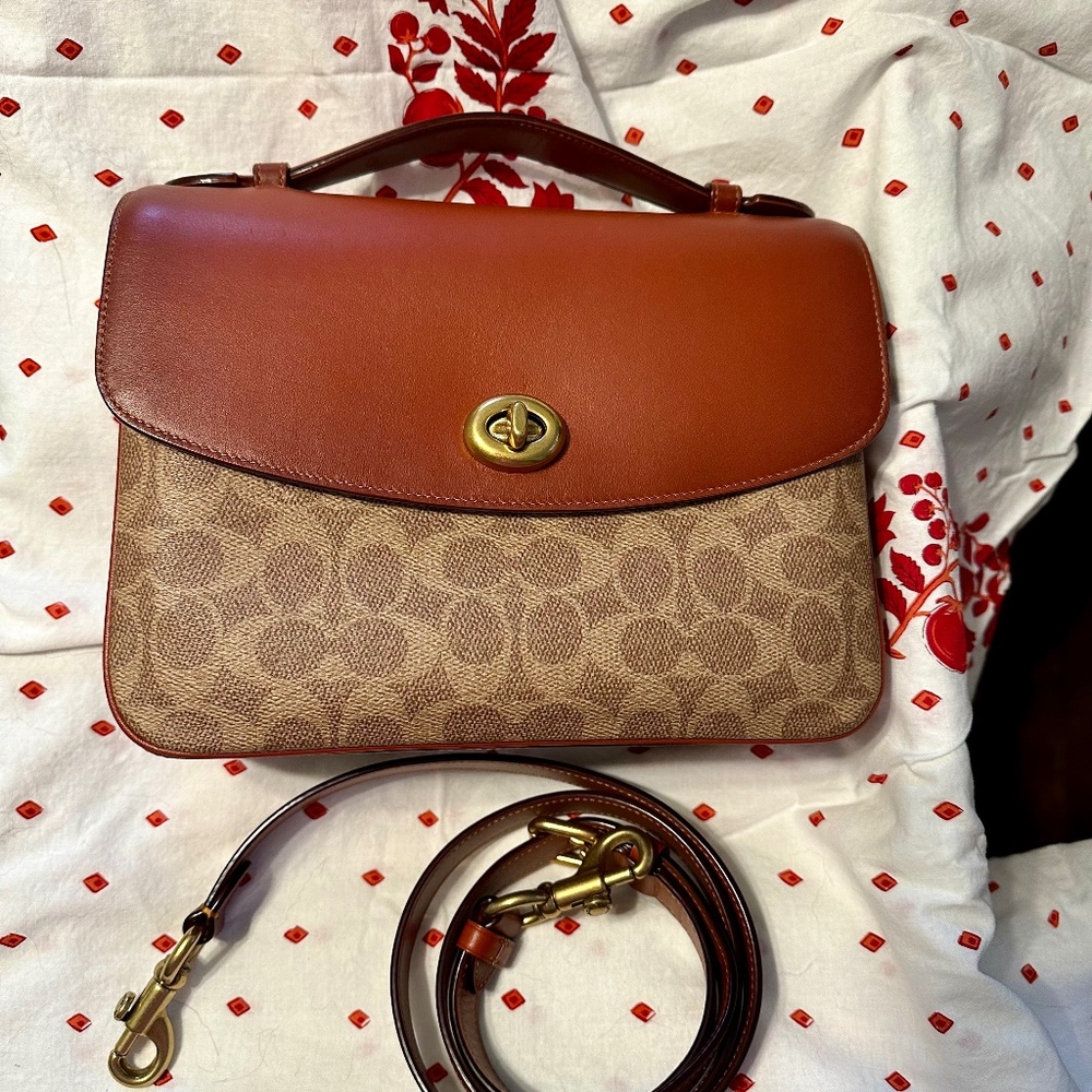 Coach Cassie Rust Leather & Signature print
